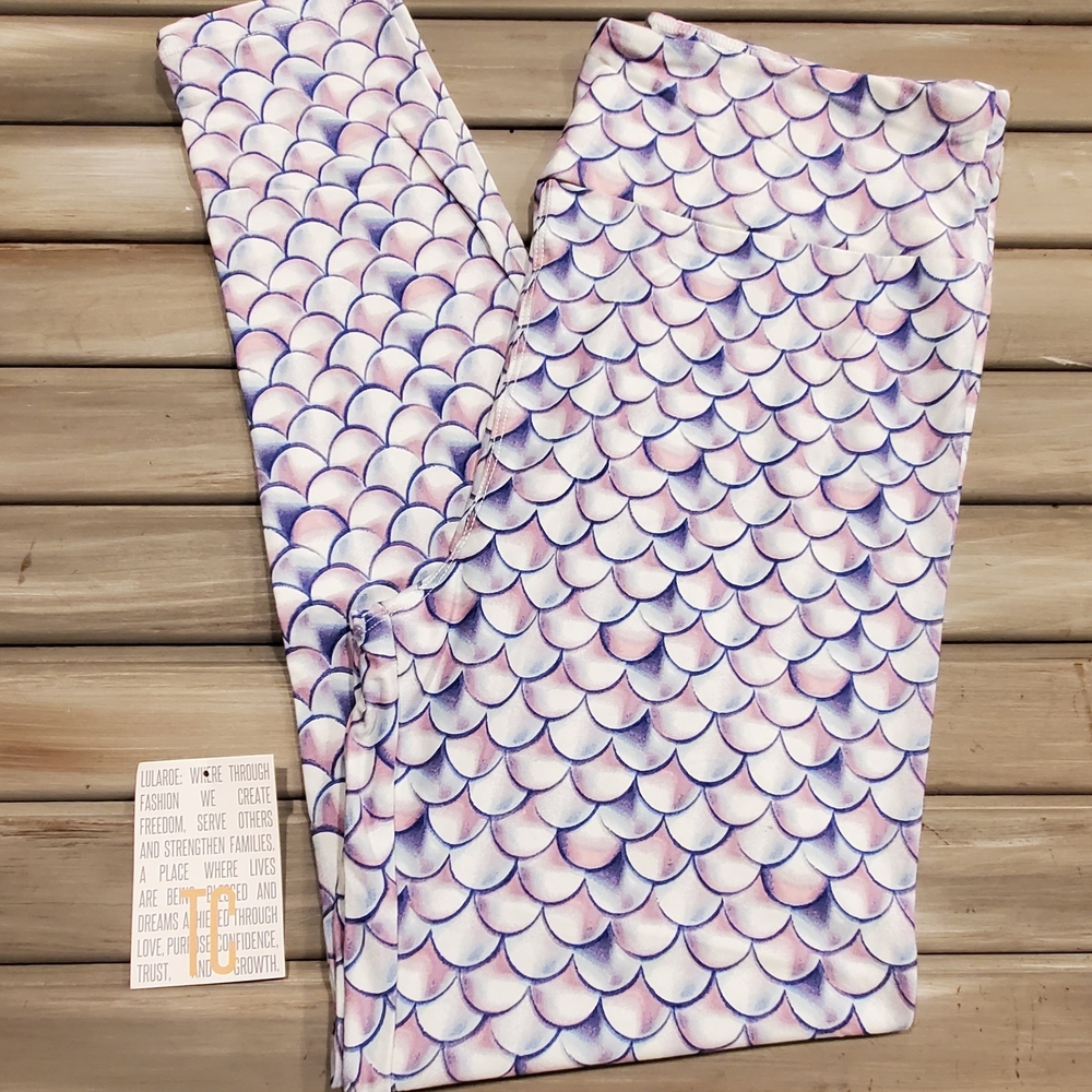 NWOT LuLaRoe Mermaid Scales TC Leggings  Tall and Curvy